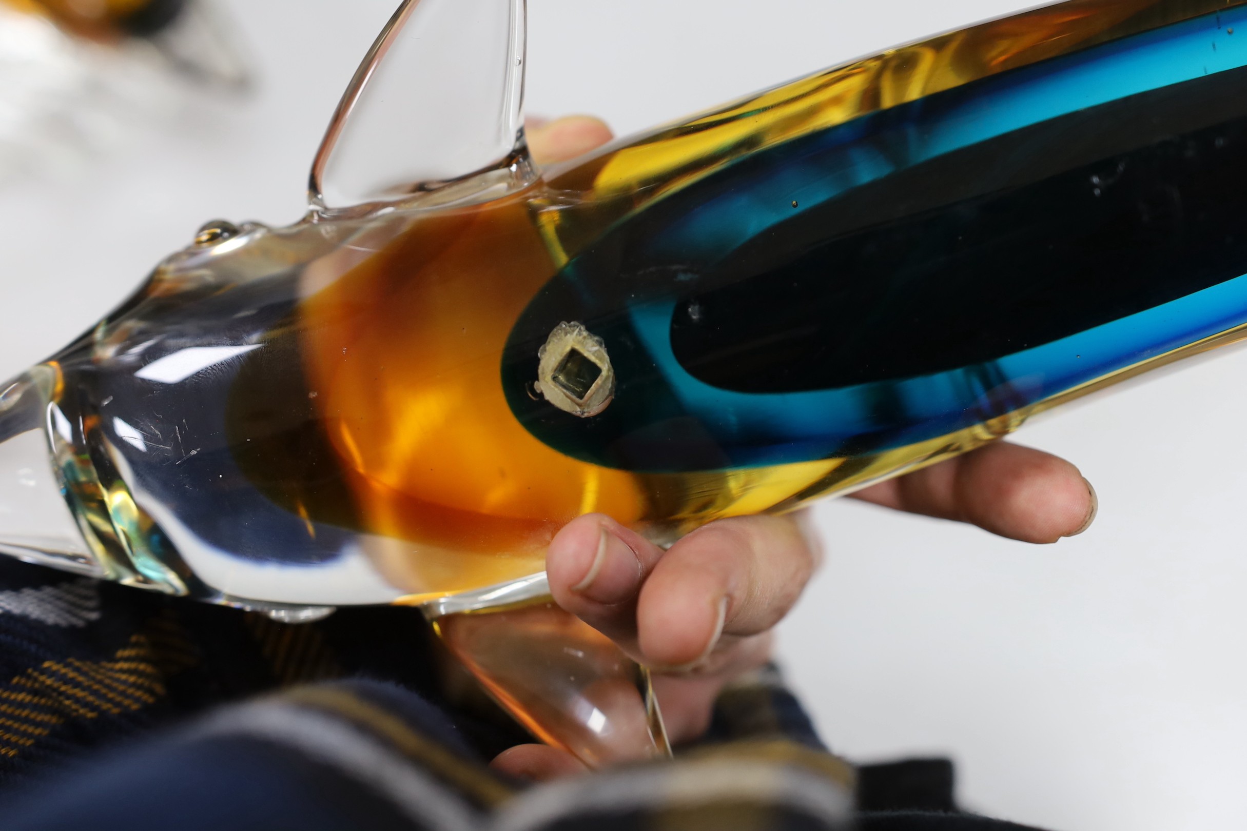 A large Murano Sommerso glass double Dolphin sculpture by Oscar Zanetti, engraved signature and paper label, minor faults to one dolphin, 61cm high